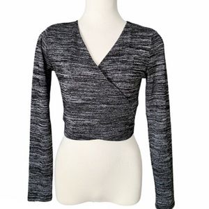 2 for 20$ Dynamite Xsmall wrap Grey crop top